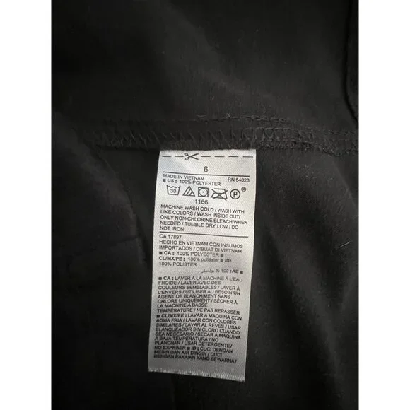 Old Navy Black Suede Utility Front Pocket Zipper Mini Skirt - Size 6 - Picture 6 of 9